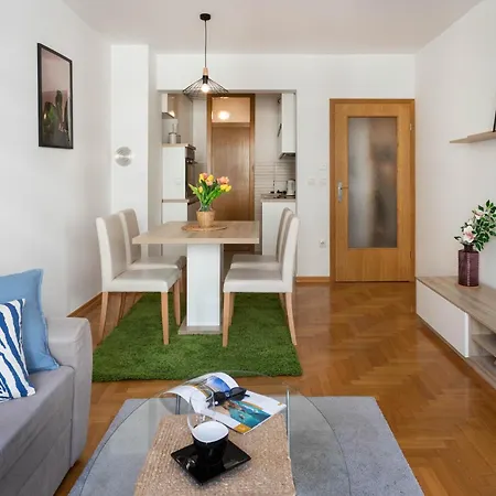 Sunny 1Bdr With Balcony & Parking Apartment Zagreb Exterior photo