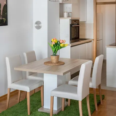Sunny 1Bdr With Balcony & Parking Apartment Zagreb Exterior photo