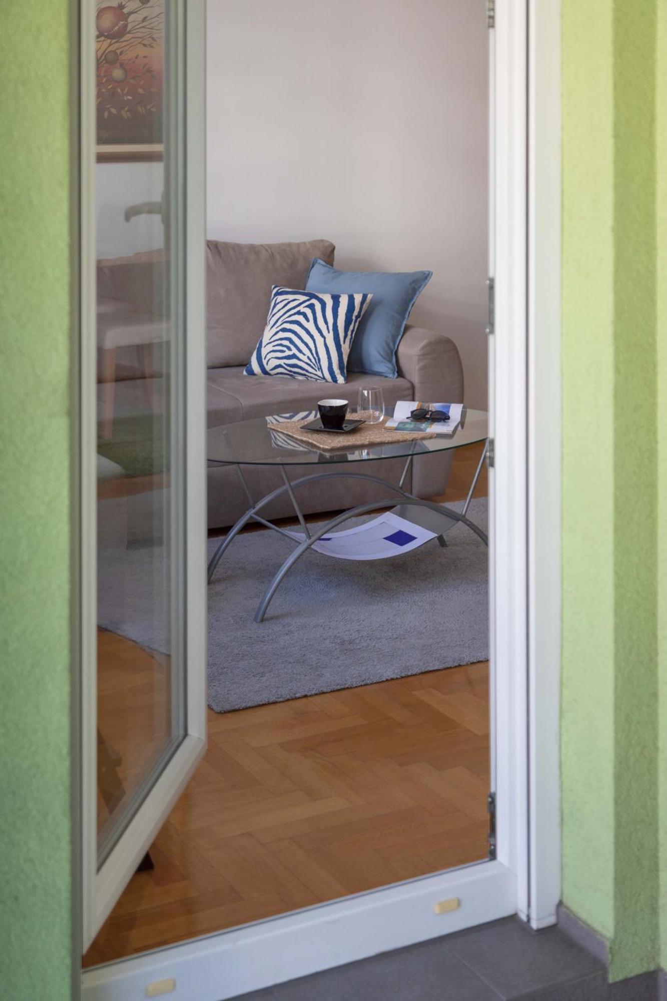 Sunny 1bdr With Balcony & Parking * Zagreb