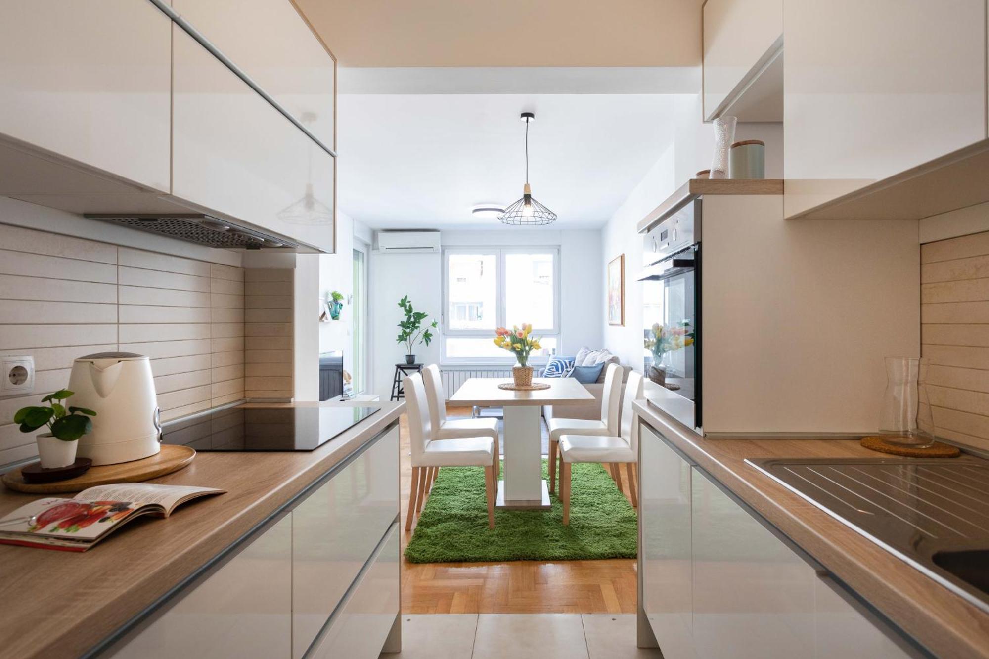 Sunny 1bdr With Balcony & Parking * Zagreb